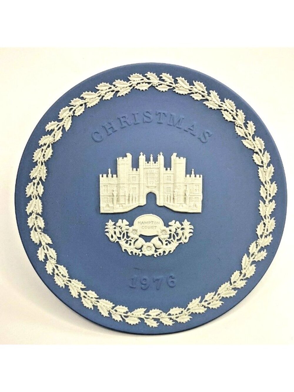 Wedgwood Jasperware Vintage 1976 Christmas Plate Blue Hampton Court England